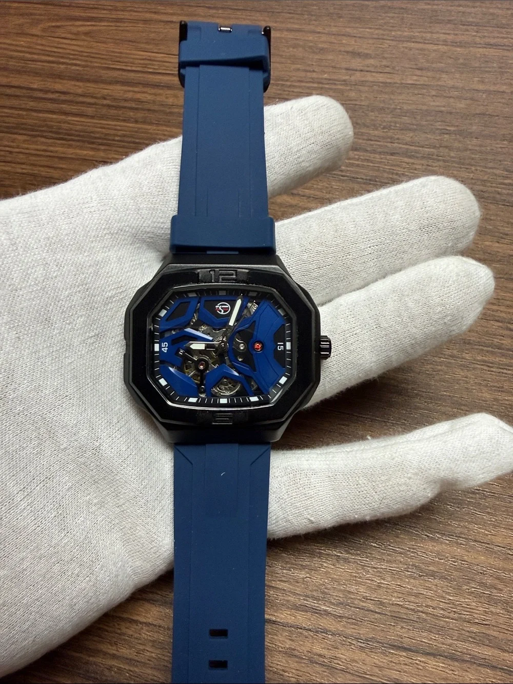 N/A sleek blue